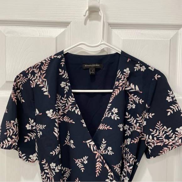 Banana Republic Floral Wrap Dress - Picture 4 of 15